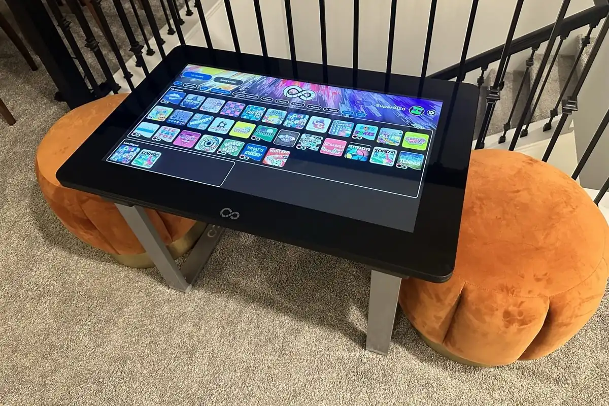 Infinity game table
