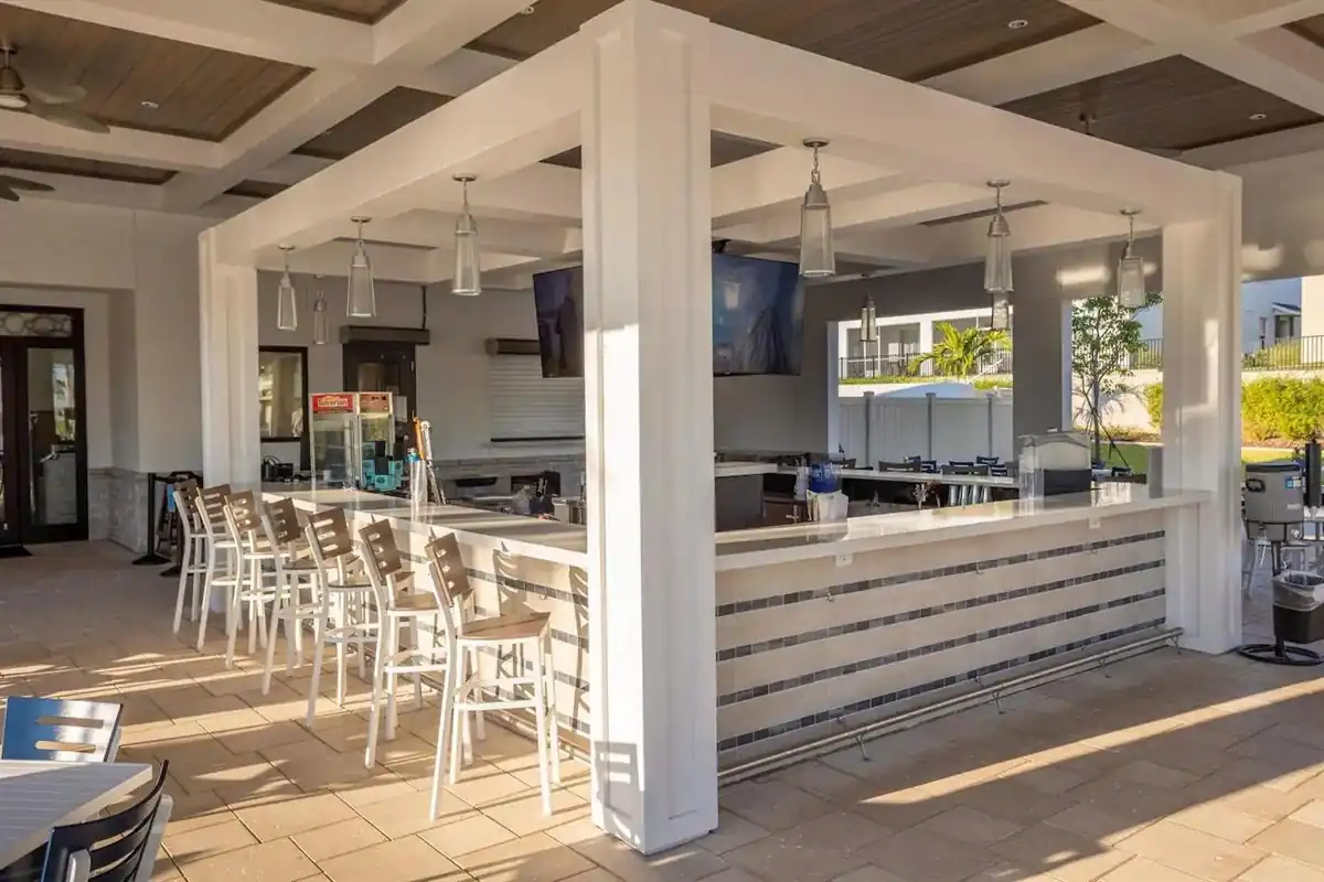 Bar and restaurant